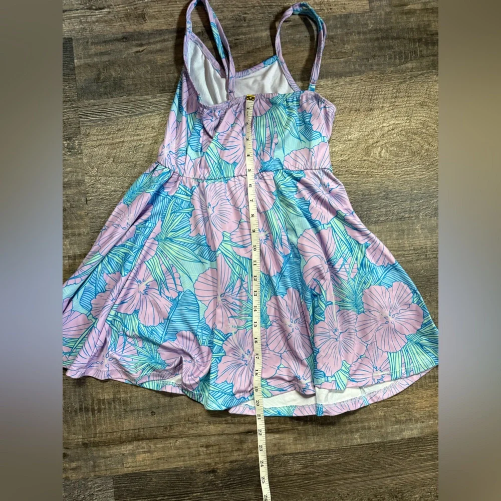 Girls size M Hawaiian print dress